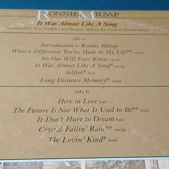Ronnie Milsap Vinyl Record Album It Was Almost Like A Song - Picture 4 of 8